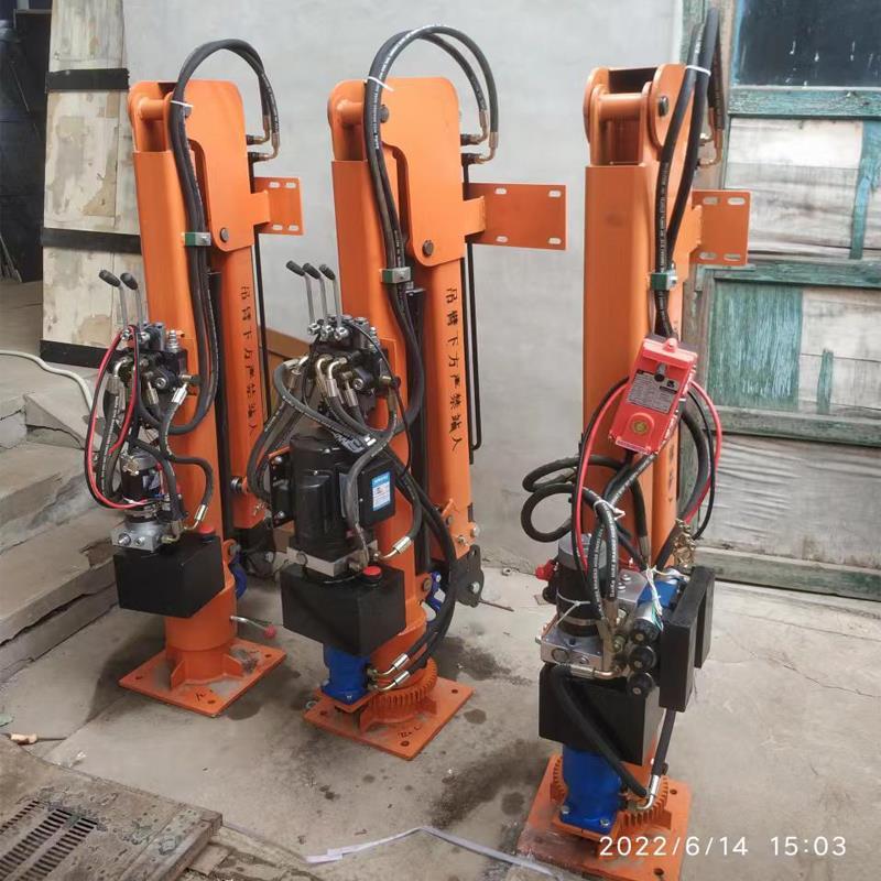 六龟区重汽蓝牌随车吊 3.2吨 国六动力强 液压驱动 农用自卸起重机